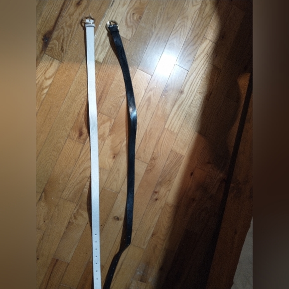2 belts - Picture 2 of 2